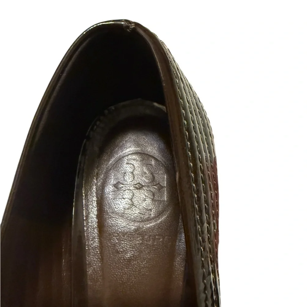 Tory burch Elegant Brown Women's shoes in hood condition just inside peeled